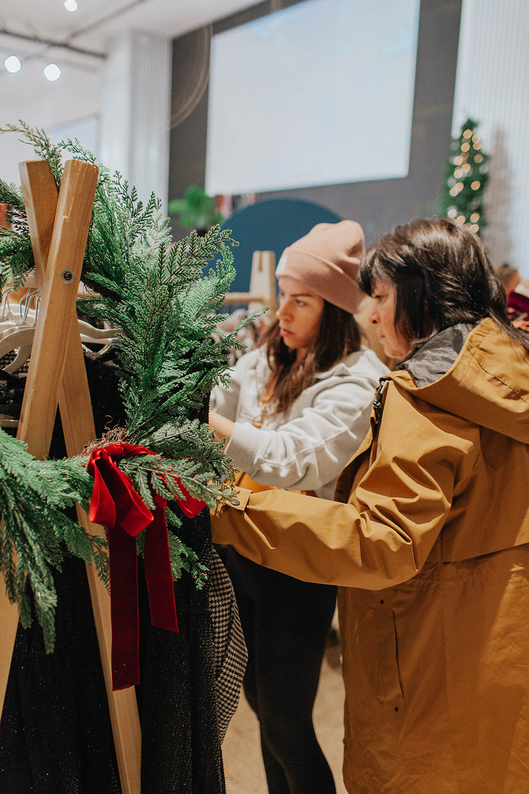 Join us for the Ladner Holiday Market on December 7 + 8 , from 10 AM to ...